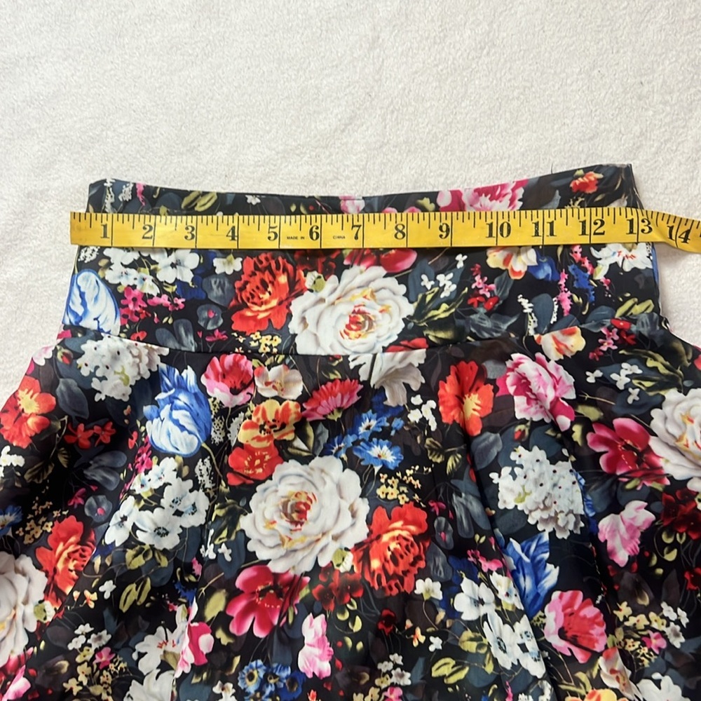 Kapukino Floral Black Skirt with Tulle Hem Size M - Picture 2 of 8